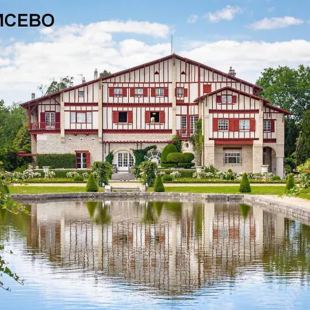 Confortable T2 Avec Terrasse, Parking, Et Internet A Cambo-les-bains, Proche Thermes Et Centre - Fr-1-495-95 Cambo-les-Bains